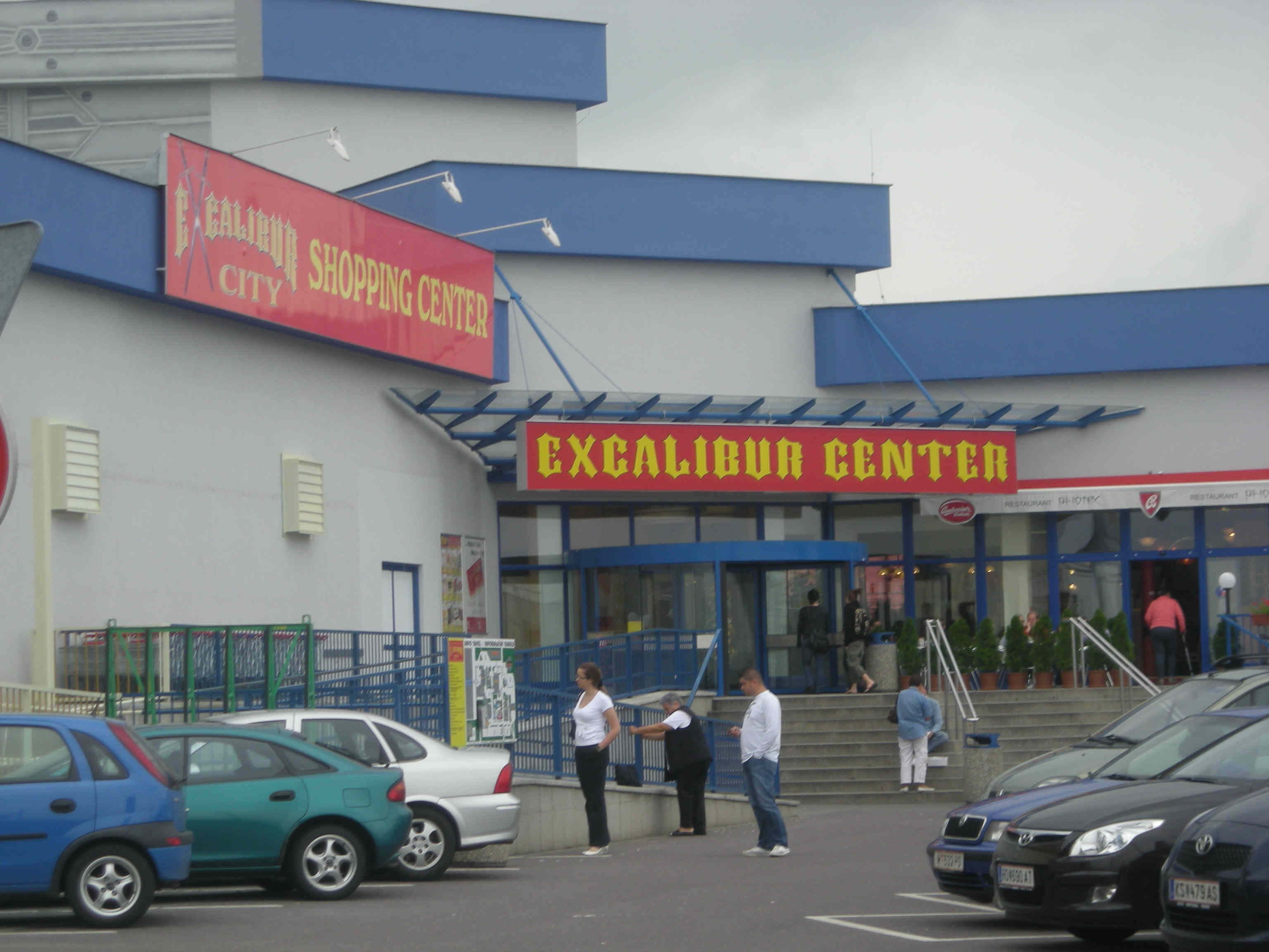 09. Excalibur Center.jpg